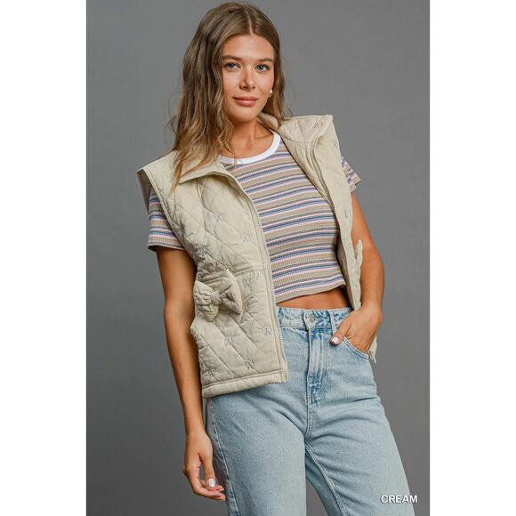 Umgee Diamond Pattern Bow Details Sleeveless Zipper Quilted Vest Jacket | Cream - Picture 3 of 6